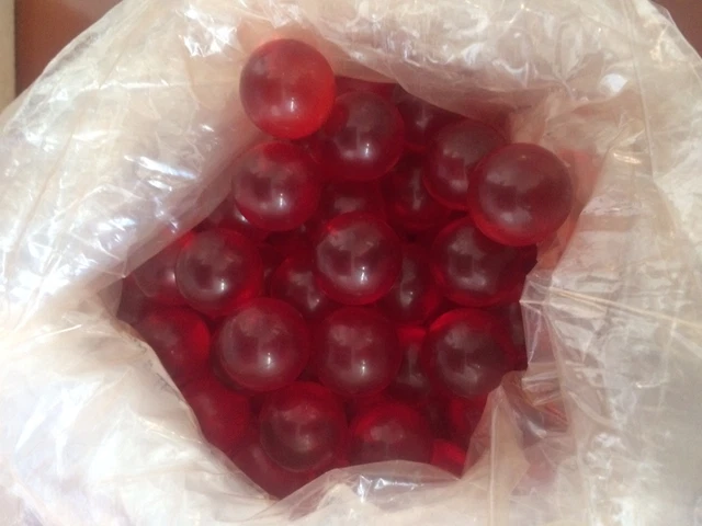 Ruby red/red Acrylic Spheres Plastic Balls 3/4" Diameter - 6 Pieces Per Bag