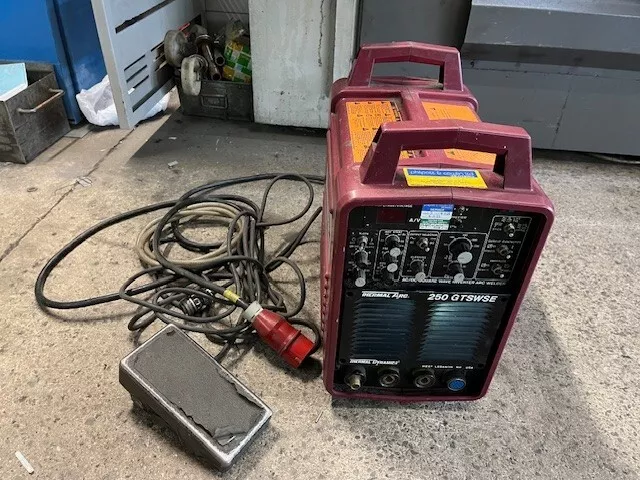 thermal arc model 250 GTSWSE AC/DC inverter welder with foot pedal, three phase