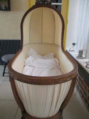 Vintage Ancien Berceau En Bois A Bascule Pour Poupee Ttbe Eur 70 00 Picclick Fr