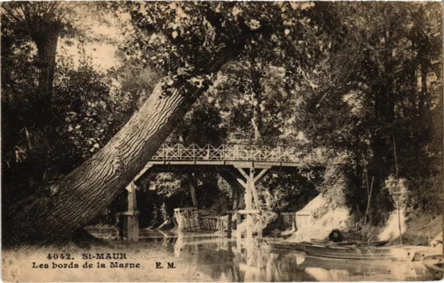 CPA Saint-Maur Les Bords de la Marne FRANCE (1338744)
