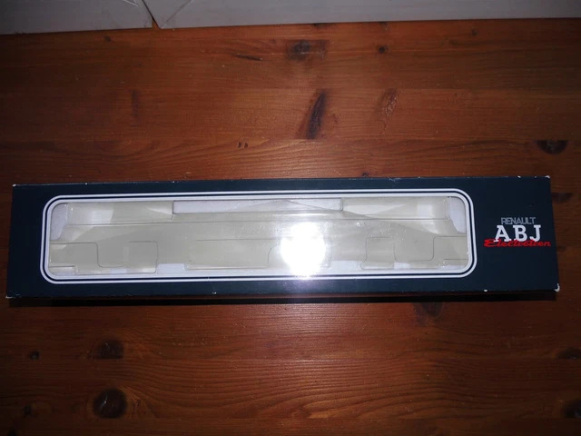 Boîtes vides pour vitrines Roco 40025 en ho - Modélisme