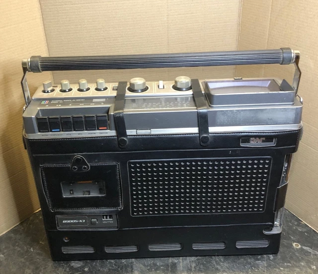 VINTAGE JVC CX500ME/GB/EU Portable Radio Cassette Colour Tv Working