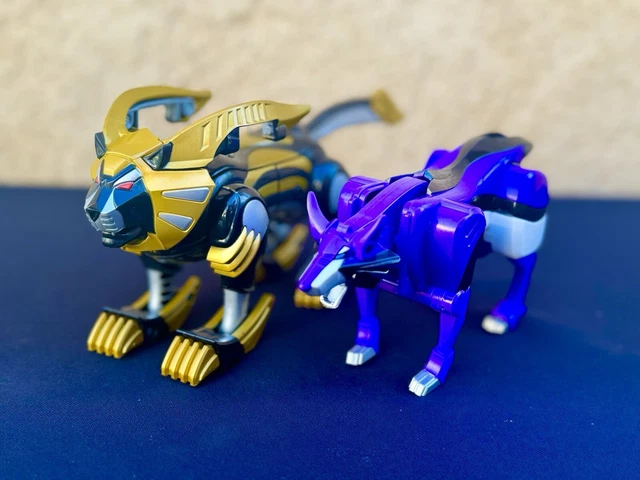 Wolf Sentai Ranger BANDAI POWER RANGERS Juken Sentai Gekiranger Jungle Fury DX Geki Wolf ...