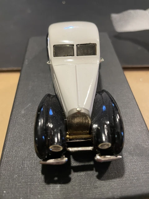 Kit à Construire 1/43 Bugatti 57 Gangloff Streamline 1937 - VROOM - Résine