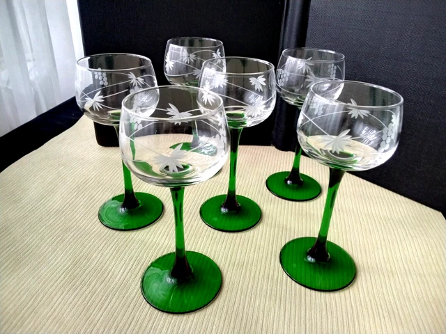 Leonardo Casella 061799 Lot de 6 verres à vin, calices à pied, convient au vin rouge et blanc, avec motifs, passent au lave-vaisselle, résistant aux chocs, 430 ml Leonardo Casella 061799 Lot de 6 verres à vin, calices à pied, convient au vin rouge et blanc, avec motifs, passent au lave-vaisselle, résistant aux chocs, 430 ml