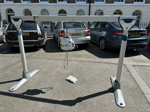 JOERNS EASYTRACK FS PORTABLE Overhead Track System + VOYAGER HOIST ...