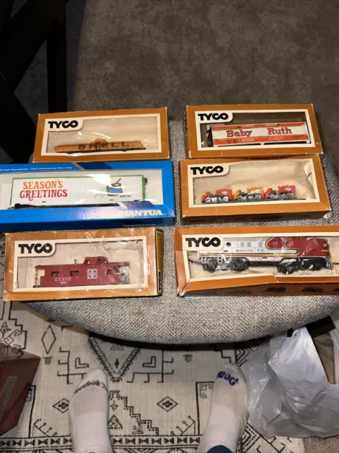 VTG Tyco HO #4073 Santa Fe Locomotive Mixed Lot Tyco More