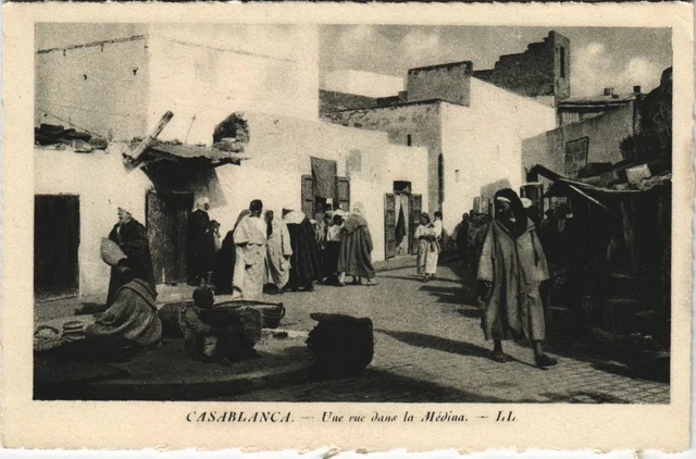 CPA AK CASABLANCA Une Rue dans la Médina MAROC (23054)