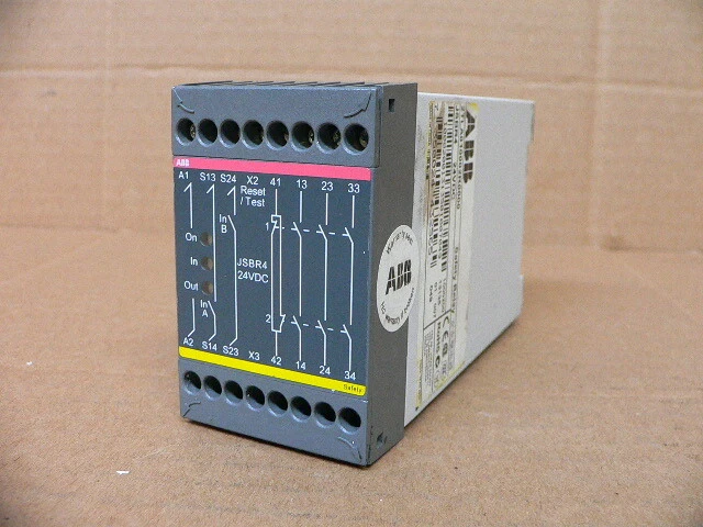 Abb 2Tla010002R0000 Safety Relay Relay Outputs 3No/1Nc