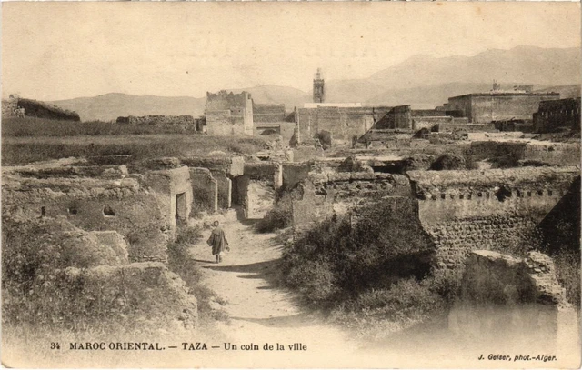 CPA AK MAROC Geiser TAZA Un coin de la ville (69173)
