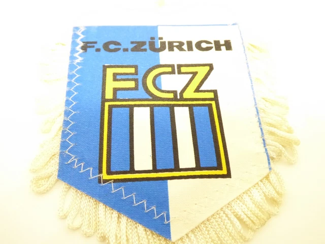 Fanion FC Zurich (FCZ) – Vintage 9x11 Cm, Logo Brodé, Occasion Très Bon état