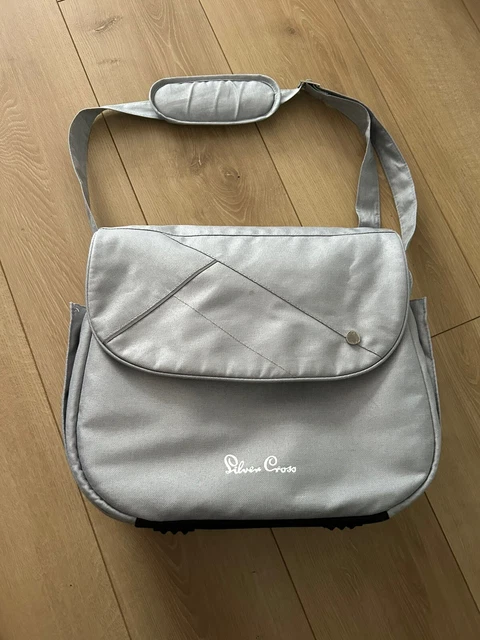 Silver cross wayfarer changing bag hotsell