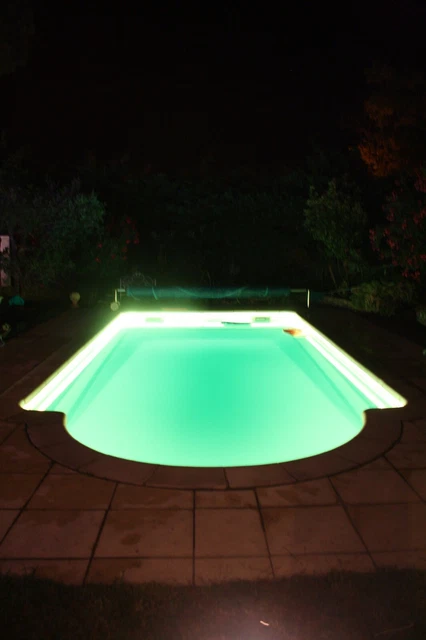 30 mètres  éclairage  piscine ( galon led RGB+ w-ww ) 24 volts IP68 2