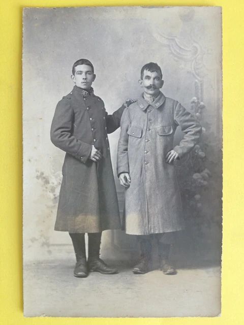 Carte Postale Photo GUERRE MILITAIRES SOLDATS Uniforme du 21 et 51ème Régiment