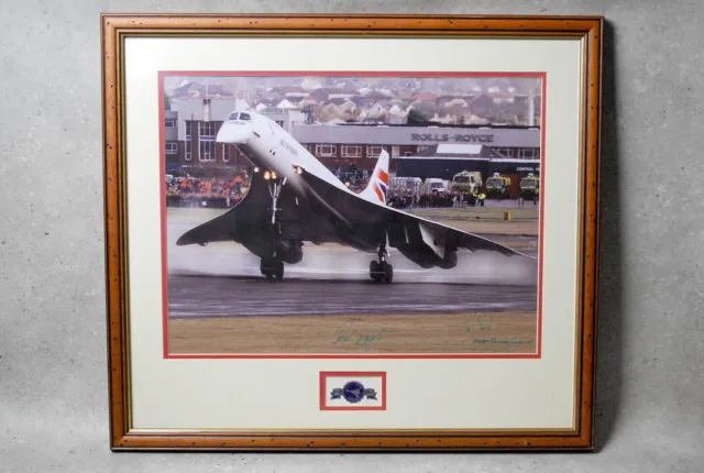 Concorde Tribute Picture Photo 1976-2003 Signed by Adrian Meredith & Pilots
