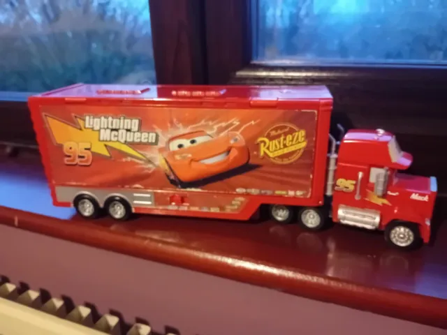 Disney Pixar Cars MACK Carwash Transporter
