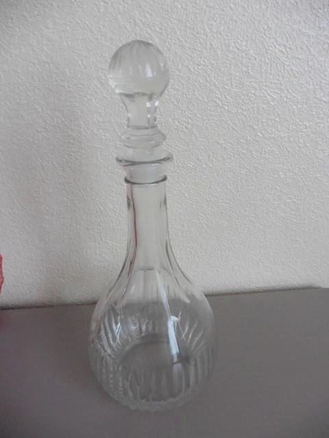 Carafe En Verre Rouge BONNECAZE LACROIX – 0,73 L – Pour Eau, Vin, Jus, Absinthe