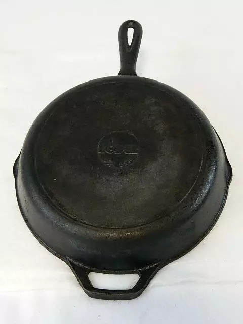 Vintage Lodge USA 8SK Cast Iron 10.25 Inch Skillet Fry Pan With Seasoning