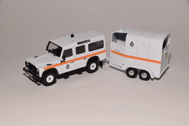 corgi-police-1991-landrover-defender-horsebox-royal-parks