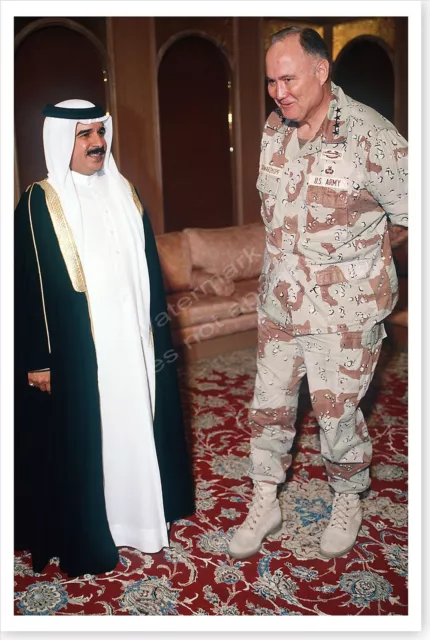 General Norman Schwarzkopf With Bahrain Crown Prince Desert Storm 8 x 12 Photo