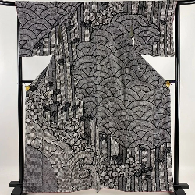 Woman Japanese Kimono Houmongi Silk Bamboo Wave Shibori Black