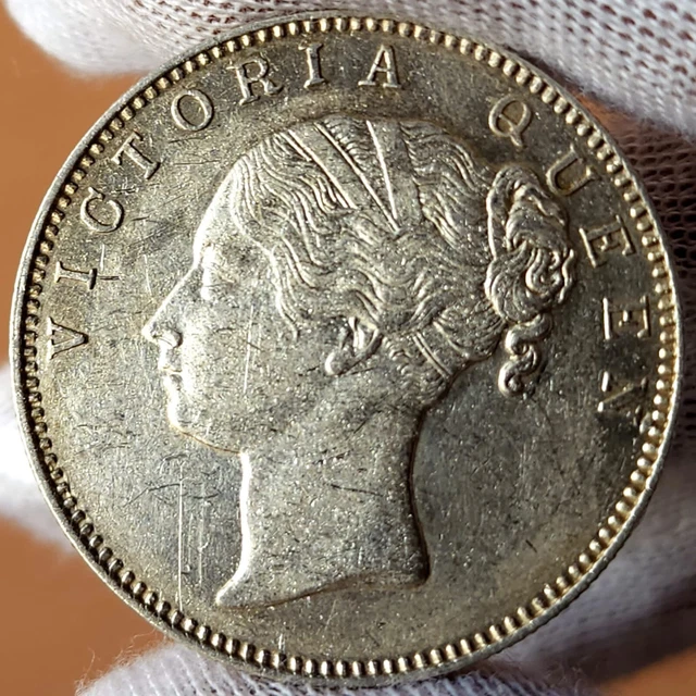 British India Victoria Queen 1 rupee 1840 CL Top Grade Calcutta Mint | SAM 9