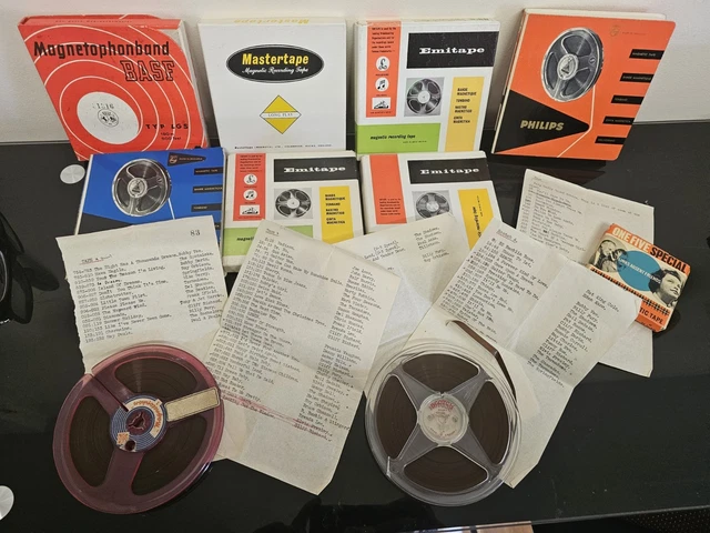 Collection de cassettes audio à bande magnétique. Vintage et rétro