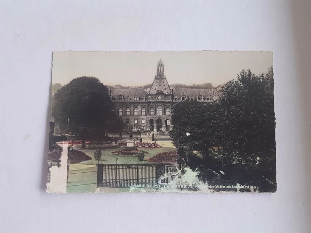 CPSM Le havre 76, l'hotel de ville et les jardins