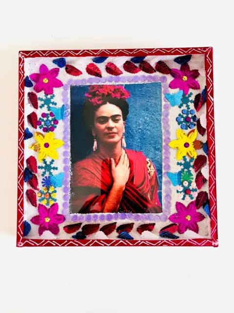 Mexican Folk Art - Shadow Box / Frida Kahlo / Mexican Folk Art Nicho