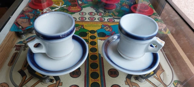 Tasses brûlots en porcelaine épaisse 19ème - bleues et or -Empire