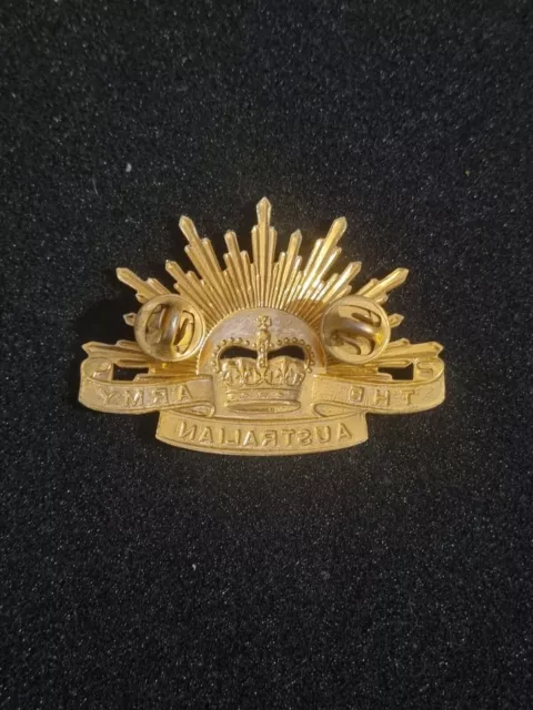 General Service Rising Sun Hat Badge "The Australian Army" (Briteshine)