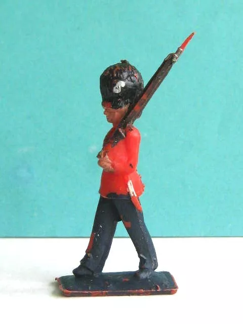 1 x LONE STAR. 1960's SCOTS GUARDS (HARVEY SERIES). 1/32 SCALE PLASTIC SOLDIER.