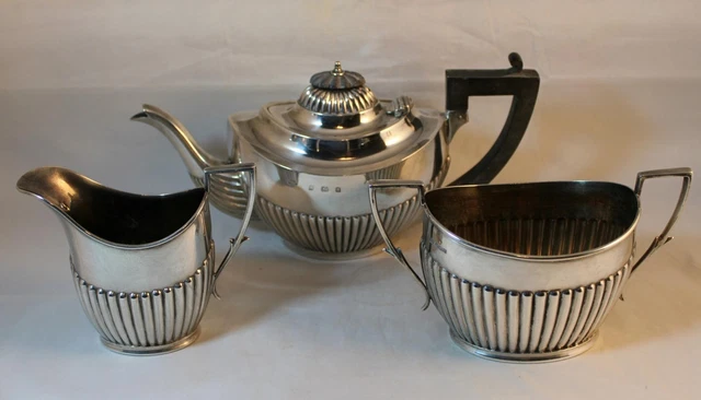 ANTIQUE ENGLISH THREE PIECE STERLING SILVER BACHELOR TEA SET 457g 14.7ozt c1903