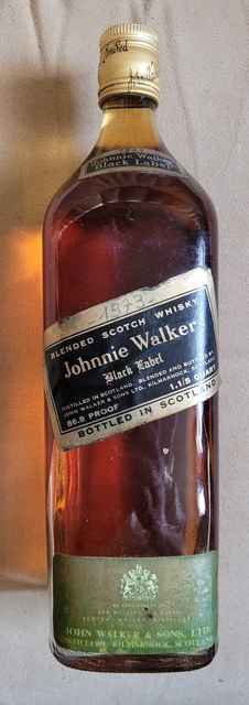 Très RARE (50 ans) Bouteille de Whisky Johnnie Walker Black Label -  Année 1973