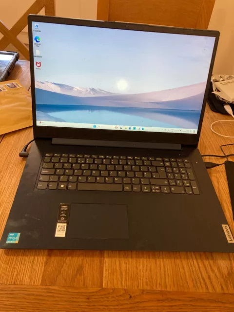 laptop windows 11 17.4 inch screen