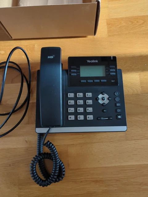 Yealink SIP-T41P Telefono VoIP IP PoE – 6 Linee, Display LCD 2,7", HD Voice, Ricondizionato (Alimentatore Non Incluso)