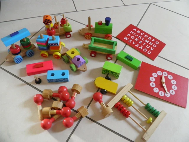 Konvolut  Bauklötze Holzbauklötze Holzklötze bunt  Kinder Spielzeug (1M)