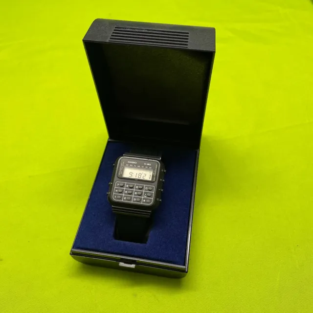 Casio vintage CA-500WEG-1A orologio digitale da uomo con calcolatrice in