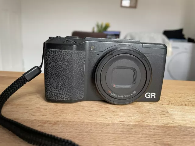 Ricoh GR II Compact Digital Camera 16.2MP APS-C