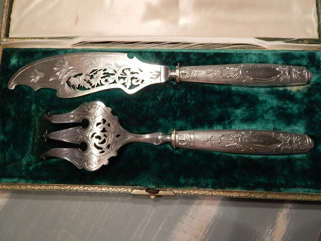 Couvert De Service à Poisson En Argent Minerve - Avec Gravure De Pêcheur - Occasion
