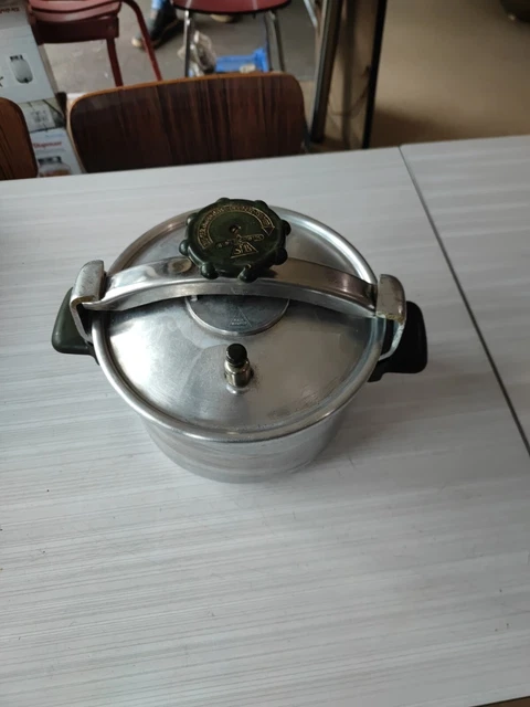 COCOTTE MINUTE SEB 10 litres en aluminium pur 99,5 % Série K (En l'état