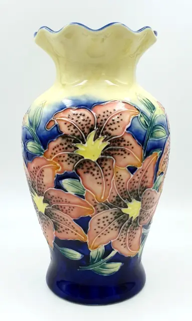 Old Tupton Ware vase in mint condition - Stunning pink Lily pattern