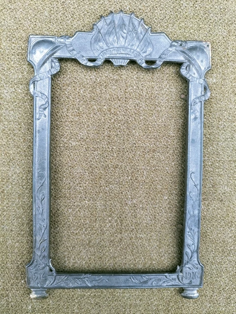 Cadre Photo Ancien Métal Argenté - Décor De Fleurs (rosier) - Petit Format