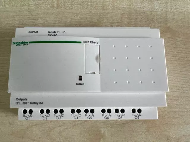 Schneider Electric Zelio Relay Controller SR2 E201B