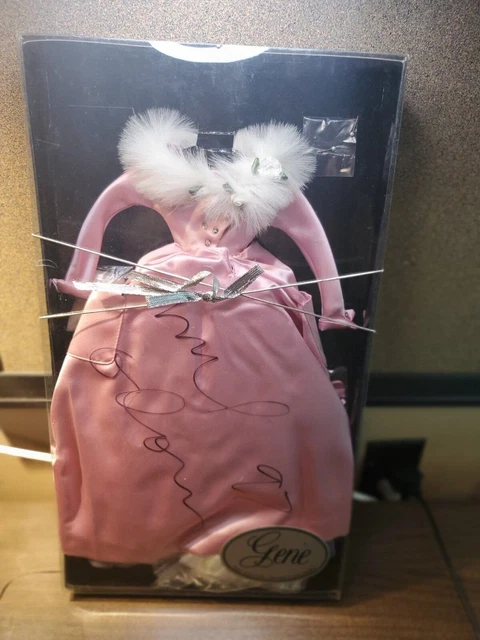 SIGNED Gene Doll BLOSSOMS IN THE SNOW Outfit, Excellent in the box SIGNED Gene Doll BLOSSOMS IN THE SNOW Outfit, Excellent in the box