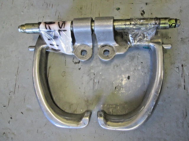 1991 - 1993 Vfr750F Interceptor 77330-My7-670  / 77340-My7-670 Right / Left Grip