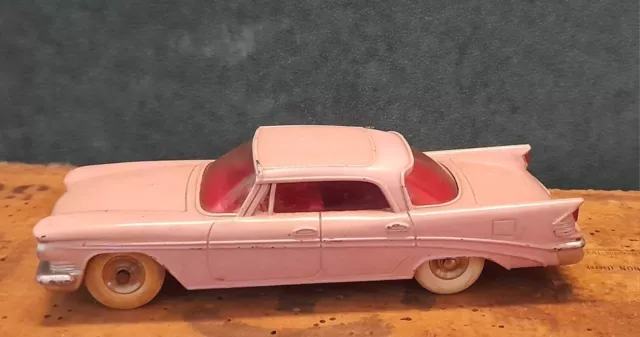 Dinky Toys 550 Chrysler Saratoga - Made in France - MECCANO
