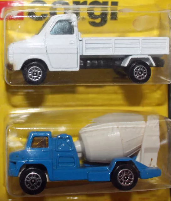 CORGI JUNIOR Ford Transit TRUCK  in White Rare colour with cement mixer twin. 2