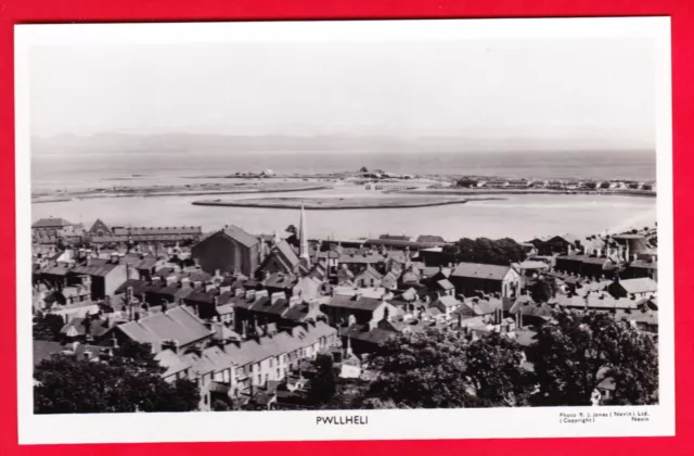 Postcard - PWLLHELI General View of Town [R J Jones Ltd] c1960s RP UNPOSTED VGC