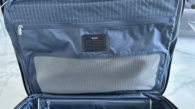 Tumi - Arrive – “Heathrow” Continental Carry-On - Black